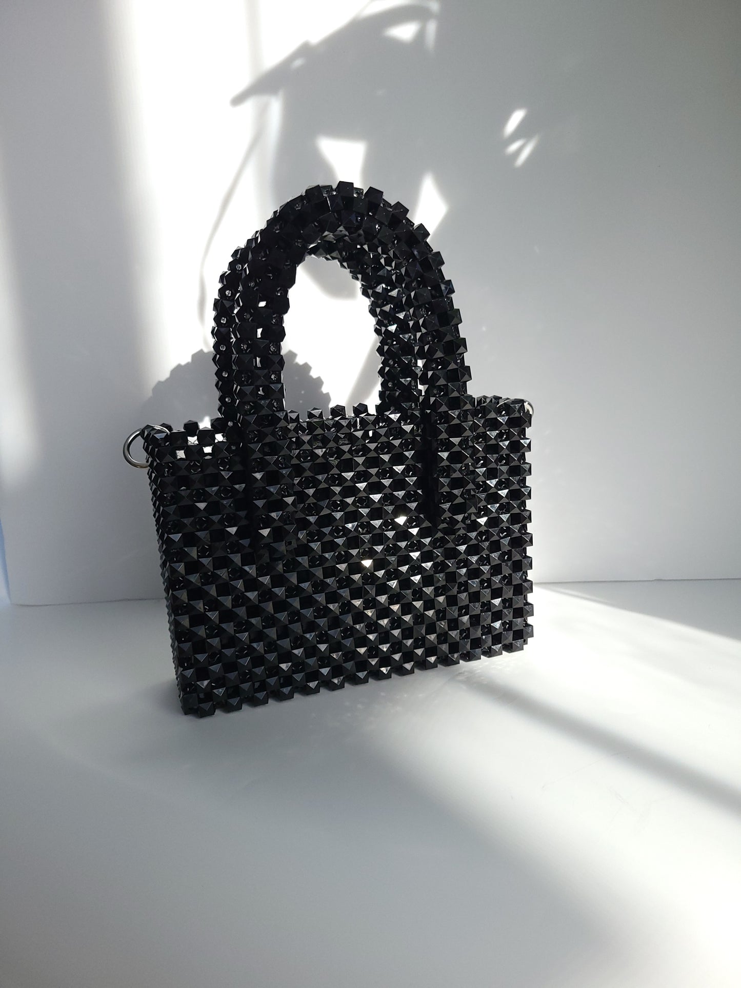 Elegant Noir - Chic black Beaded Handbag